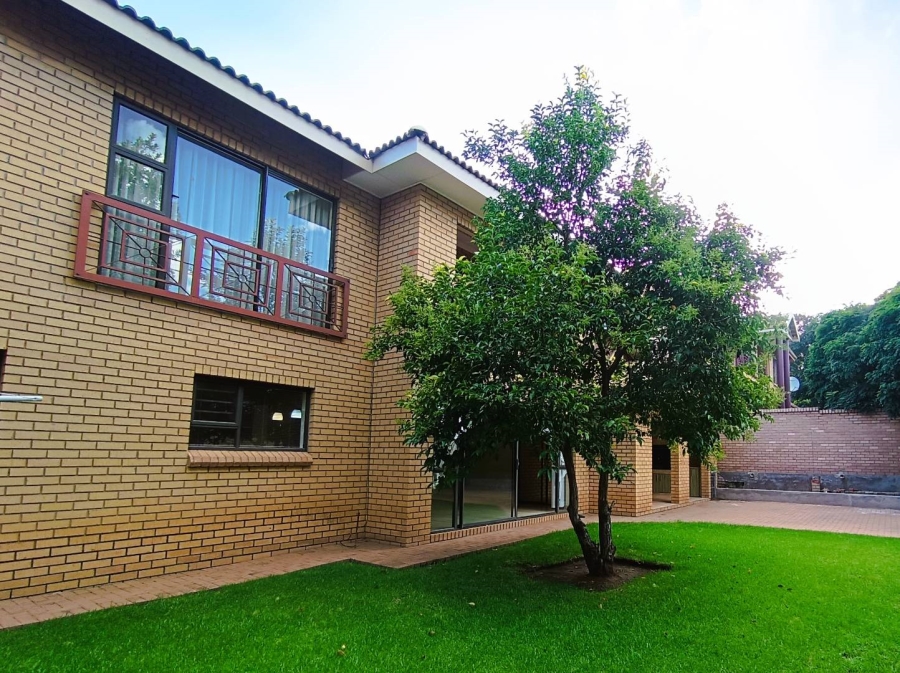4 Bedroom Property for Sale in Heuwelsig Free State